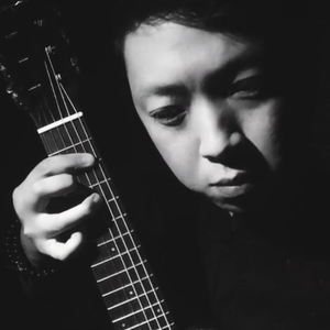 抱着欧洲美女大屁股狠狠操
